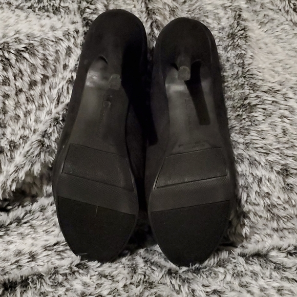 LC Platform Heels - Picture 3 of 5